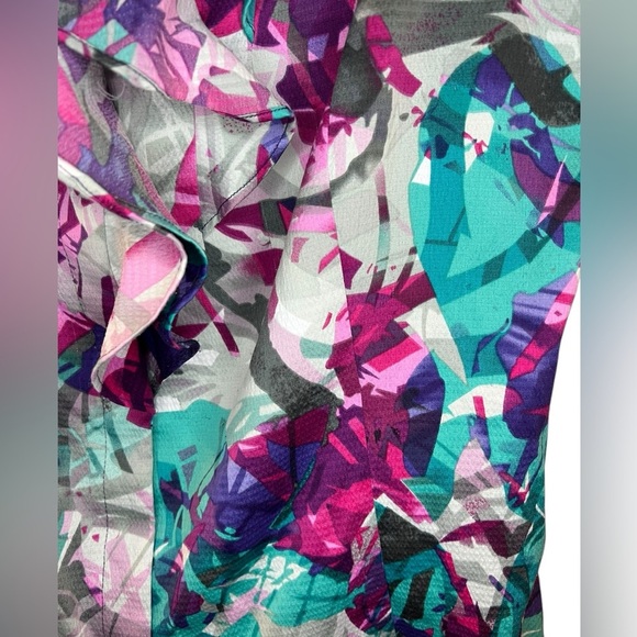 Anne Klein Teal & Pink Multicolor Abstract Ruffled V-Neck Top - Size Medium - Picture 2 of 4